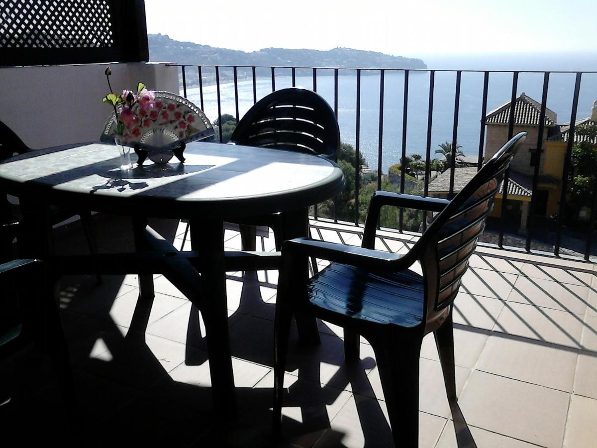 vistas a mar, en paraje natural La Herradura  Exterior foto
