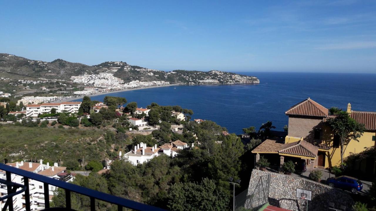 vistas a mar, en paraje natural La Herradura  Exterior foto